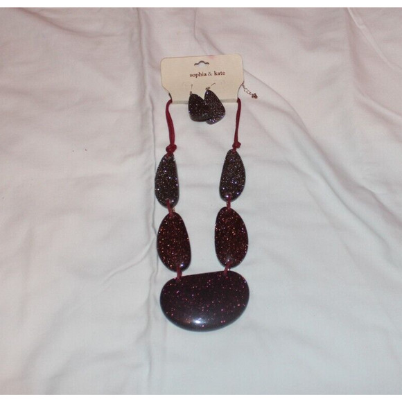 VINTAGE SOPHIA AND KATE NECKLACE AND EARRINGS-NWT - Picture 1 of 1